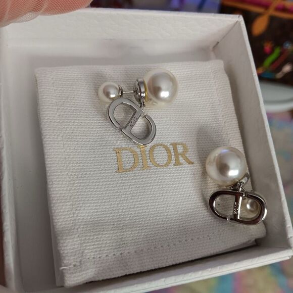 NIB Dior Tribal Earrings Silver-Finish Metal White Resin Pearls $1050 retail - Picture 13 of 16